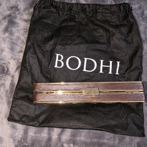 Bodhi Snake embossed Rectangular Clutch - Picture 4 of 7